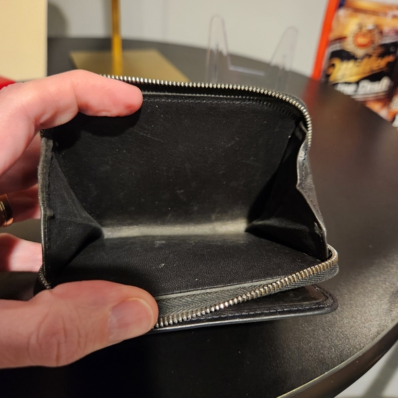 Coach Black Leather Zip Around Wallet - Picture 6 of 7